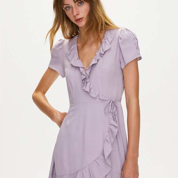 Aritzia Wrap Dress - Picture 3 of 4